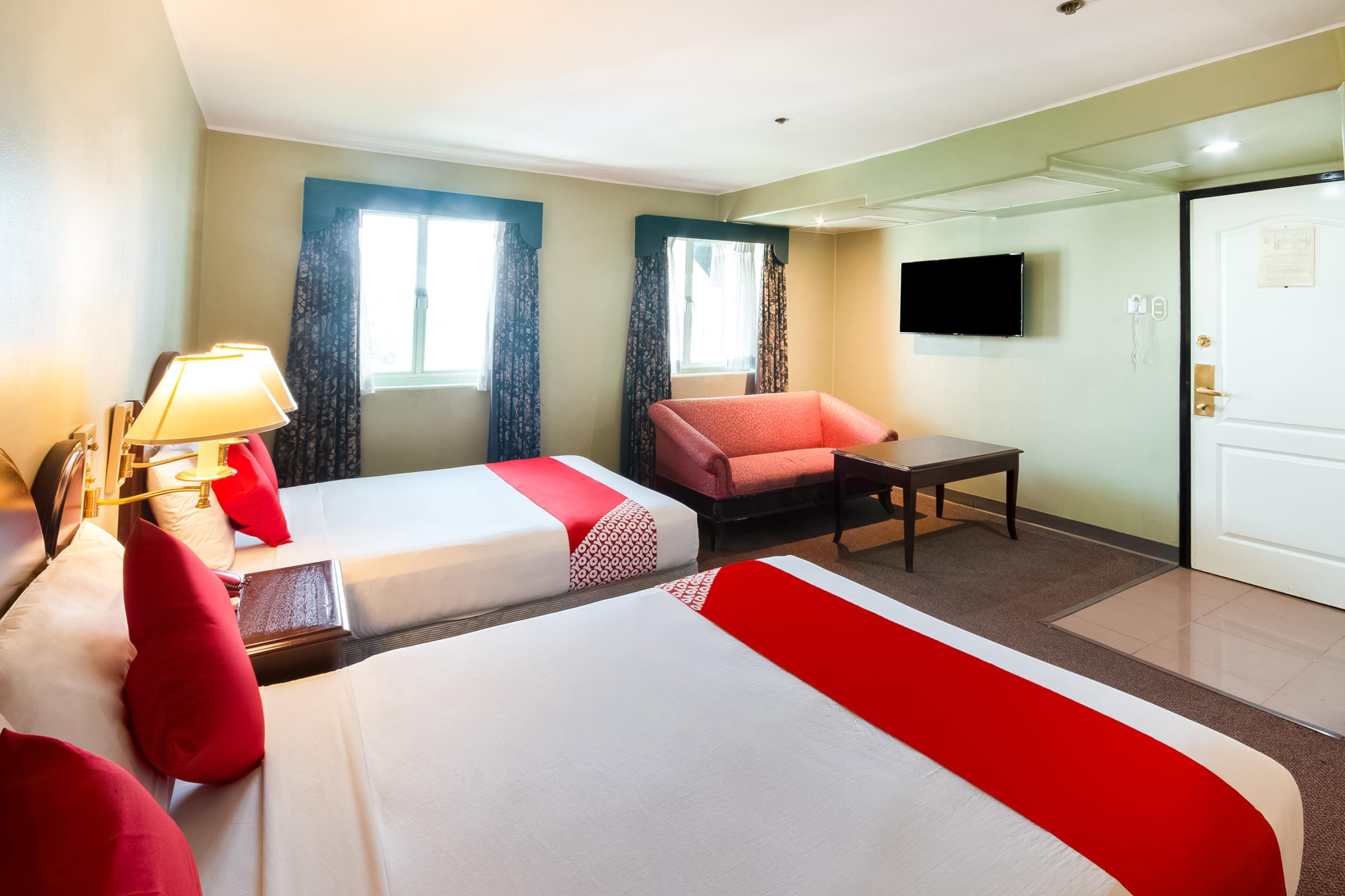 Palladium Suites Hotel Себу Экстерьер фото