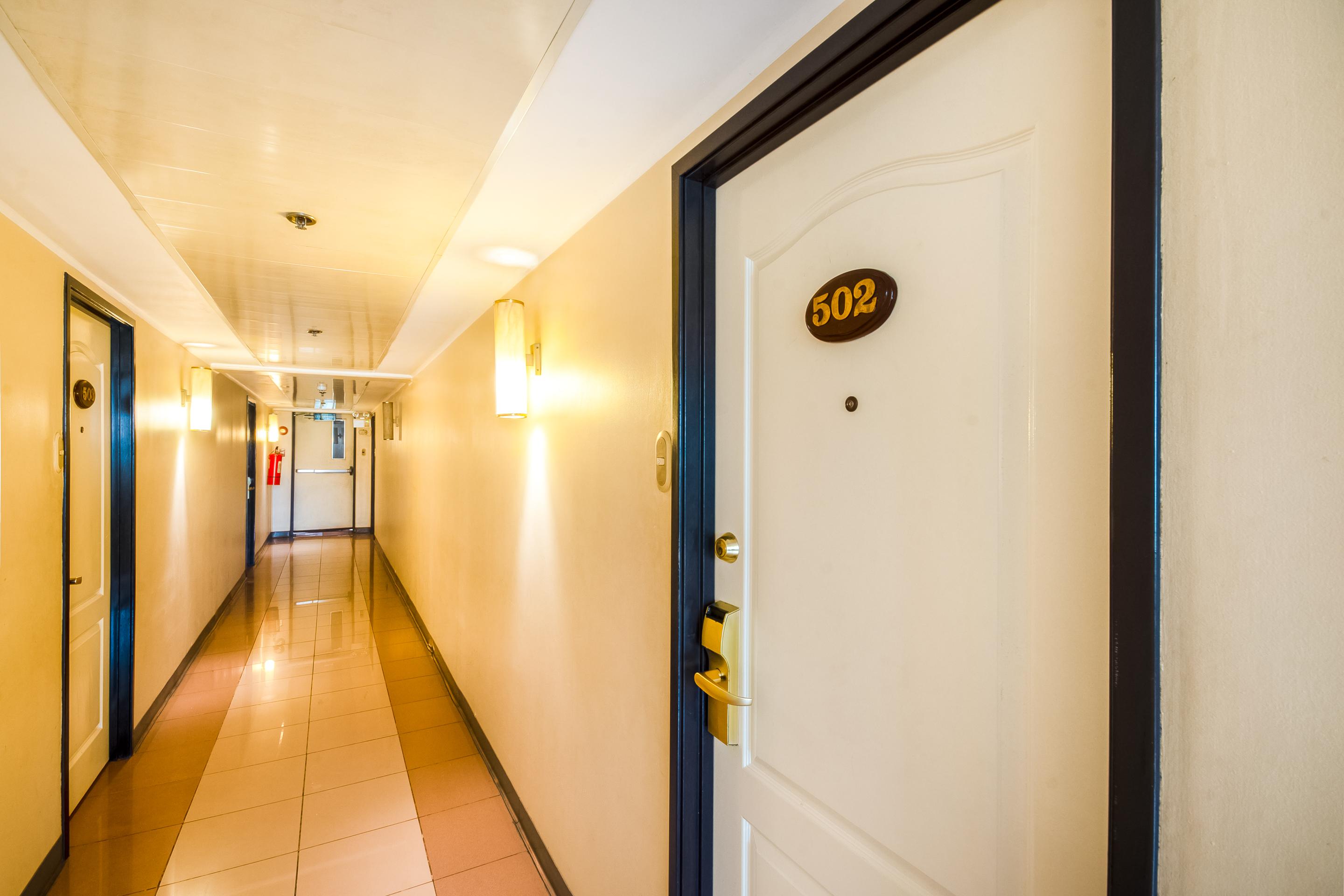 Palladium Suites Hotel Себу Экстерьер фото